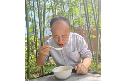 2025 健康飲食趨勢：天然食材成主流，隨州葛根粉走進老年人餐桌